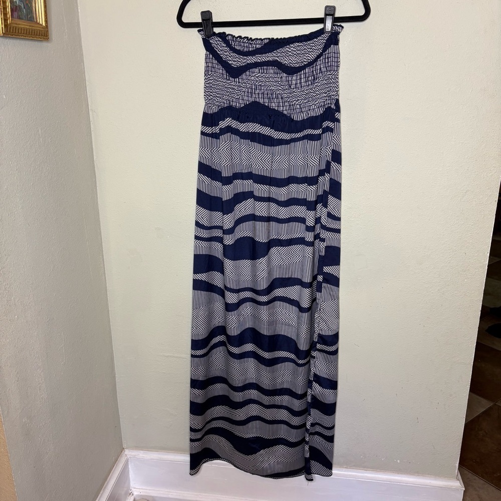 Romeo & Juliet Couture Navy and White Strapless Maxi Dress Size Small